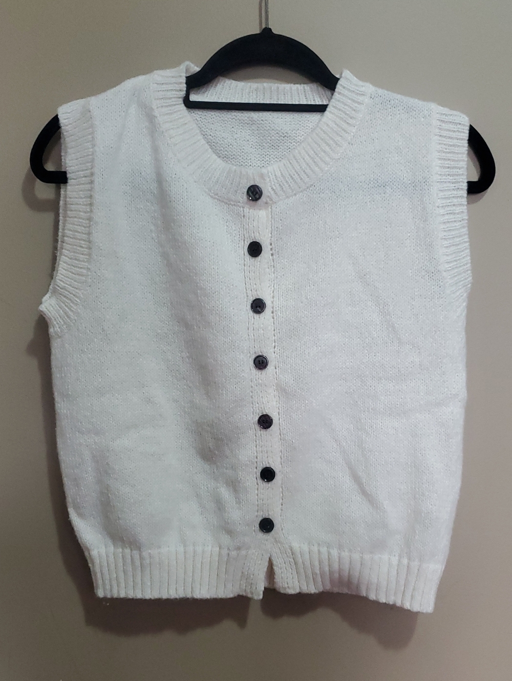 White Sleeveless Button-Front Knit Vest Size Small